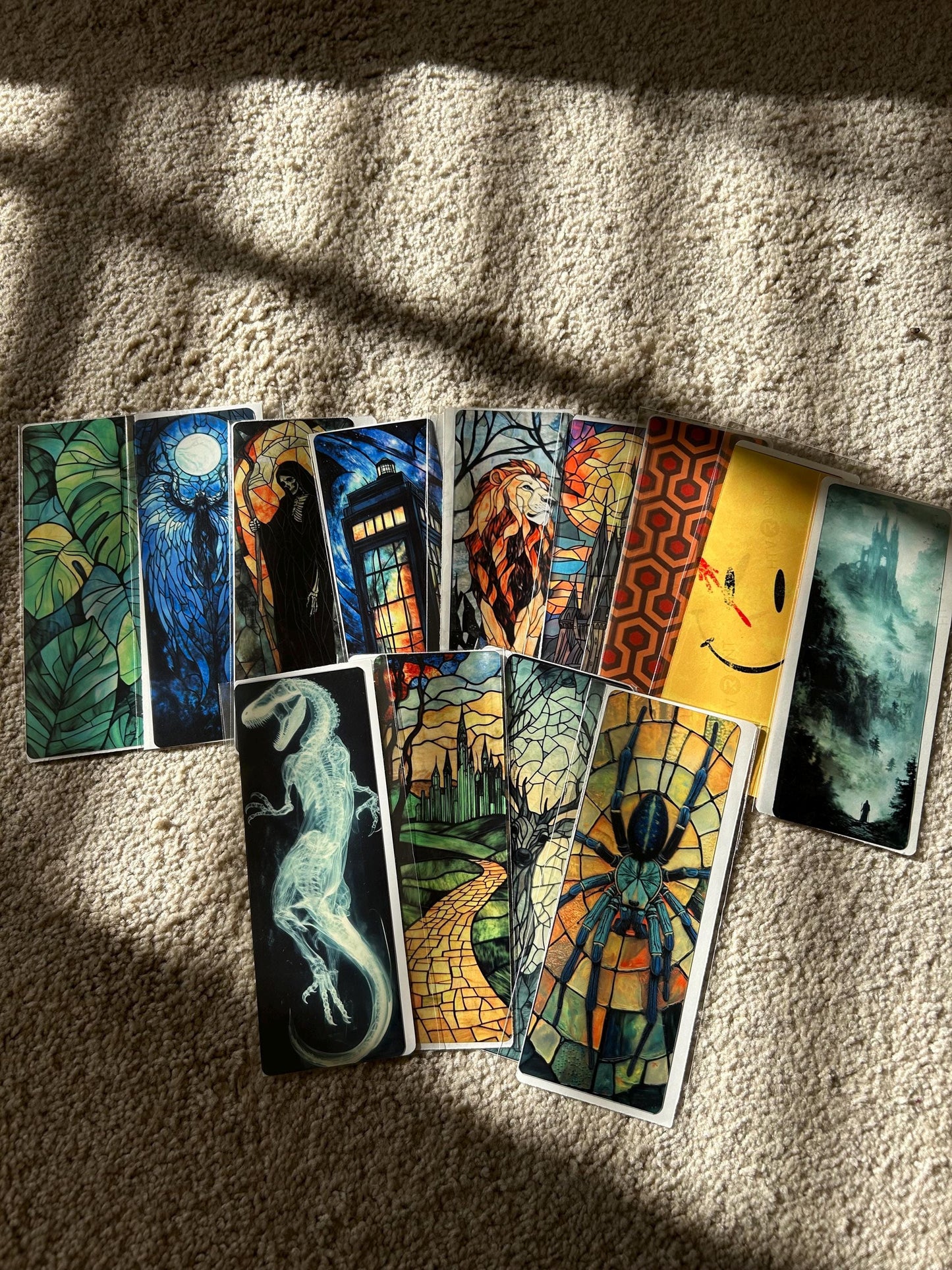 Fantasy Sword & Dragon Bookmark,Stained Glass Medieval Design in Emerald Tones, Epic Gift for Fantasy Readers, Medieval Bookmark